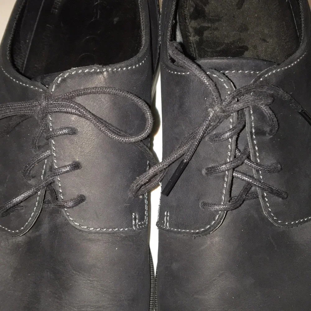 ECCO Men’s Black Suede Oxford Lace up Shock Point Heel